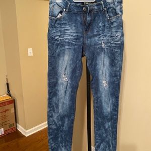 Thrill Jeans distressed